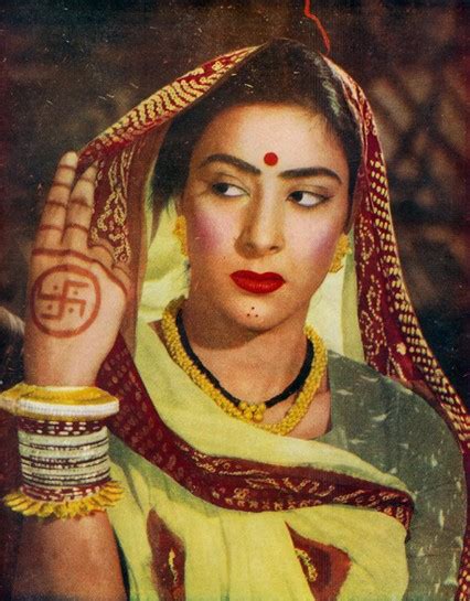 File:Nargis Mother India FilmIndia 1956.jpg - Wikimedia Commons