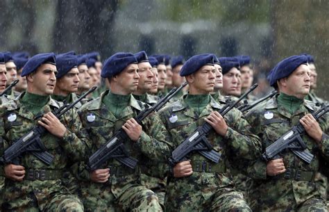 ΟΔΥΣΣΕΙΑ: ΜΥΡΙΖΕΙ ΜΠΑΡΟΥΤΙ ! Σέ πλήρη πολεμική ετοιμότητα ο Σερβικός Στρατός! / 2 Β Ι Ν Τ Ε Ο