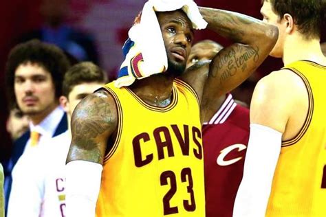 LeBron James Injury: Updates on Cavaliers Star's Head After Cameraman Collision