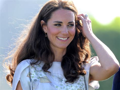 Kate middleton smile | Fashion TV collections