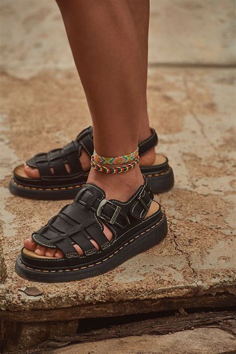 Dr. Martens 8092 Fisherman Leather Sandals | Boot shoes women, Black leather heels, Heeled ...