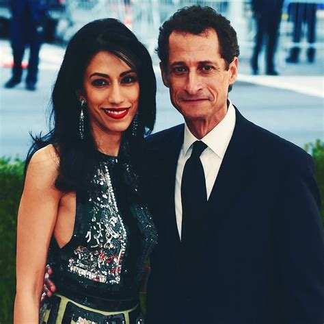 Huma Abedin, Anthony Weiner to Settle Divorce Out of Court