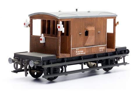 Dapol Kitmaster Brake Van C038 – Wreckers Yard Toys