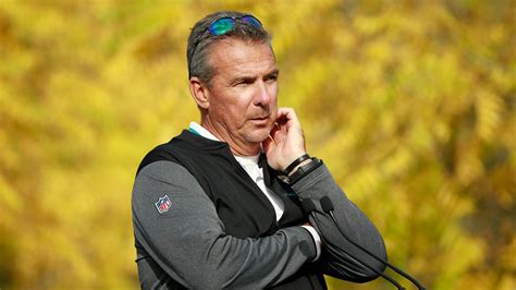 Urban Meyer has strained relationship with Jaguars players, coaches: bombshell report | Fox News