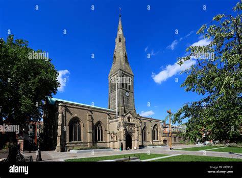 Leicester cathedral hi-res stock photography and images - Alamy