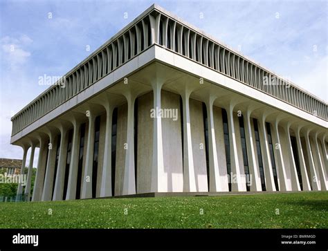 Princeton University Robertson Hall Woodrow Wilson School of Public Affairs Minoru Yamasaki ...