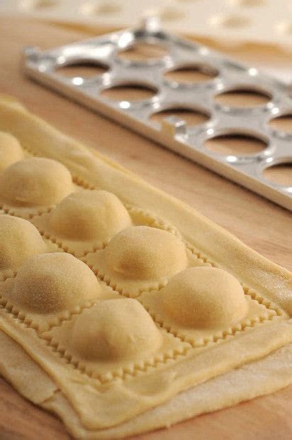 Ravioli Maker with Press - Norpro | Culinary Apple