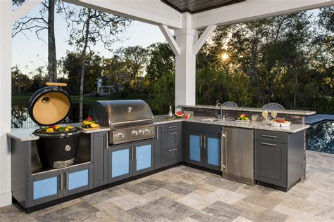 L-Shaped Outdoor Kitchen Design Inspiration | Danver