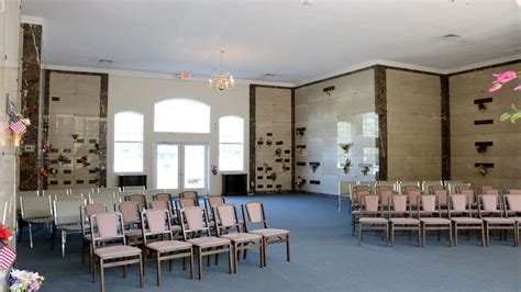 WESTMINSTER GARDENS CEMETERY AND CREMATORY - Updated January 2025 - 16 Photos - 3601 Whitehurst ...