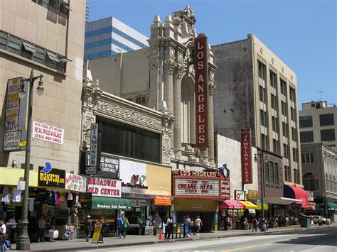 File:Los Angeles Theatre.jpg - Wikipedia