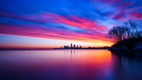 Lake Erie and Cleveland at sunset - backiee