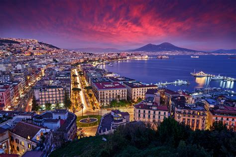 Napoli: vita notturna e locali | Nightlife City Guide