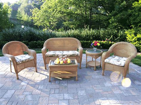 Outdoor wicker furniture cushions | Hawk Haven