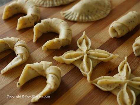 5 Folding techniques with Samosa dough – Food Fusion