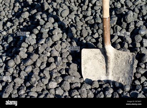 Bituminous coal hi-res stock photography and images - Alamy