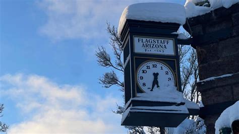 3 feet of snow pummels Flagstaff, shuts down busy northern Arizona ...