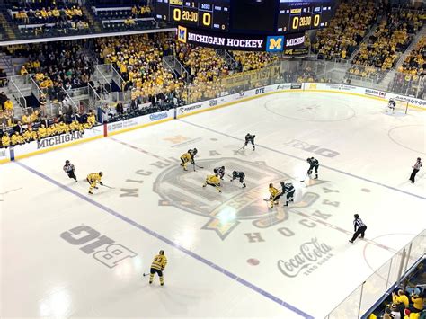 Michigan hockey edges Michigan State, earns series split - mlive.com