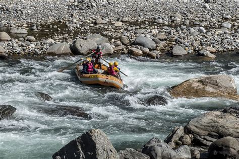 River Rafting in Himachal Pradesh - Travel India