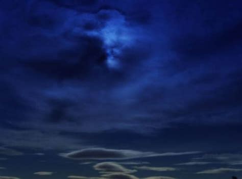 Is this the face of GOD? Cloud resembling Michelangelo painting caught by photographer | Weird ...