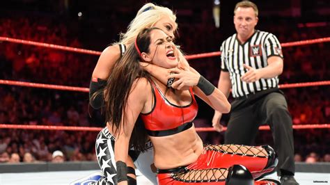 Liv Morgan choking out Brie Bella : r/WrestlingHumiliation