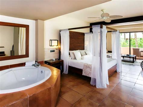 Catalonia Royal Bavaro | allinclusiveresorts.com