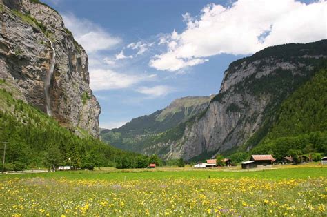 Switzerland Waterfalls / Magical Lauterbrunnen and the 72 waterfalls - Adventurous ... - Looking ...