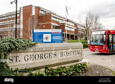 London st georges hospital hi-res stock photography and images - Alamy