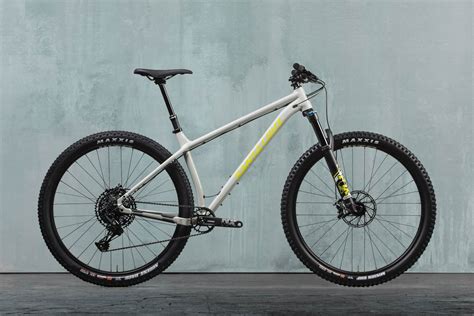 2021 Santa Cruz Chameleon Gets New Colors and Build Kits - BIKEPACKING.com