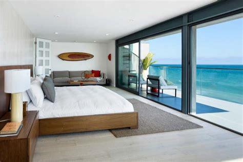 Modern Beach Bedroom Decor - canvas-canvaskle