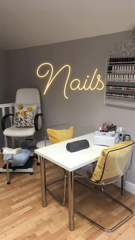 Nail Salon Interior Decorating Ideas