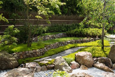 The Stone Wall | UEYAKATO Landscape [Japanese garden company in Kyoto]