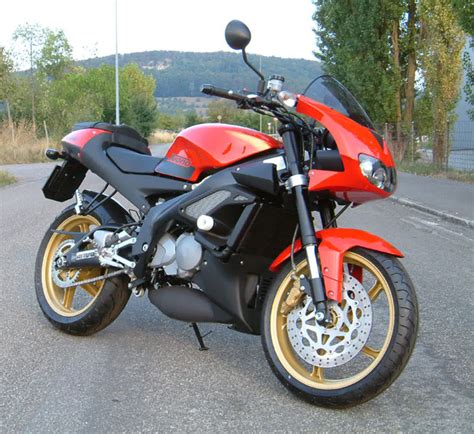 APRILIA Tuono 125 (2002-2003) Specs, Performance & Photos - autoevolution