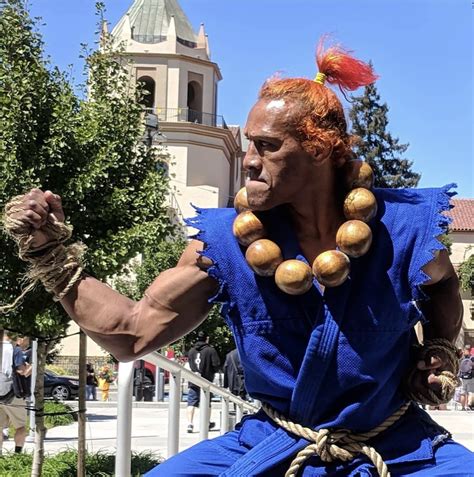 It's Akuma vs Sakura in These 'Street Fighter' Cosplays! - Bell of Lost ...