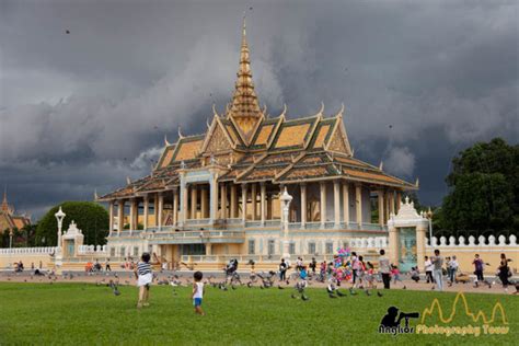 Royal Palace in Phnom Penh | Angkor Photography Tours Siem Reap