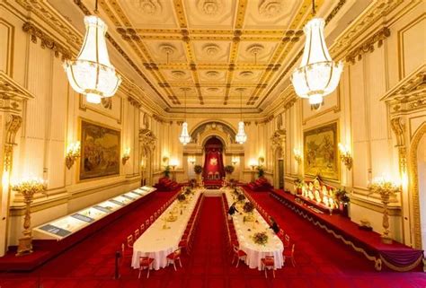 Take a look inside Buckingham Palace with Google's virtual reality tour ...