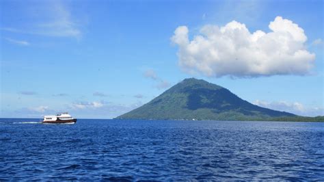 Manado Pictures: View Photos & Images of Manado