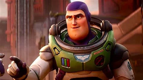 Chris Evans Leads A Spectacular Lightyear Trailer | GIANT FREAKIN ROBOT