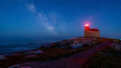 Starry Lighthouse – Bing Wallpaper Download