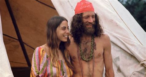 45 Rare Woodstock Photos That Transport You To The Summer of '69