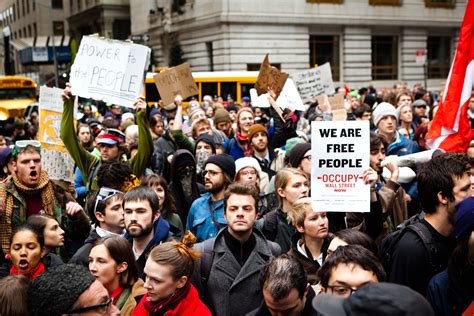 Hundreds of protesters march on Wall Street - The Blade