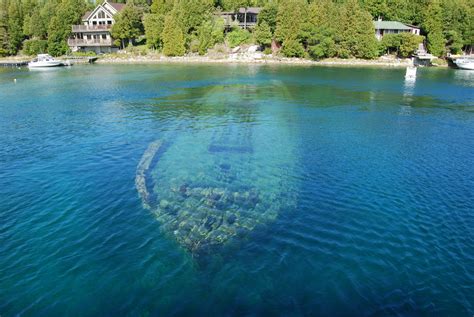 Ecco a voi il lago che nasconde più di mille relitti: dove si trova : Funweek