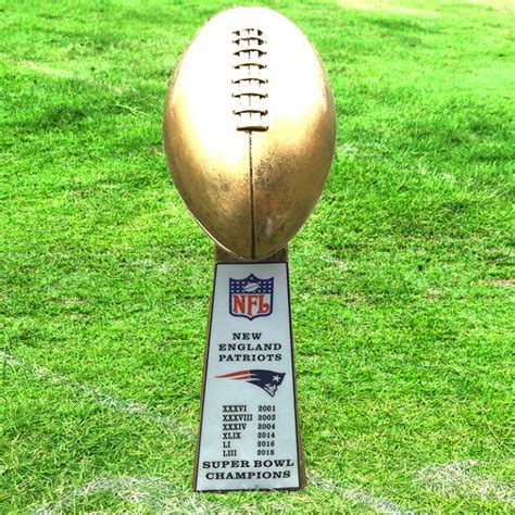 New England Patriots Super Bowl Championship Trophy (Silver tone) - Mik ...