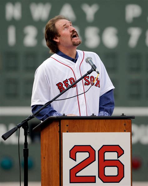 Wade Boggs feels 'back home' as Red Sox retire his No. 26 at Fenway Park