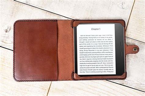 Handmade Customizable Kindle Oasis Leather Case | Gadgetsin