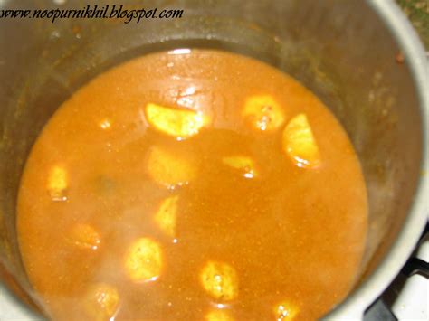 foodsonline: Colocasia Curry (ghuiyan/ arvi curry)