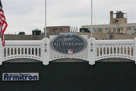 yankee stadium tour | the facade we took a tour of yankee st… | Flickr