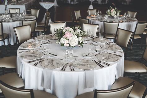 4 PRETTY NAPKIN FOLDS FOR YOUR WEDDING TABLES | Madison Wedding Planning Tips