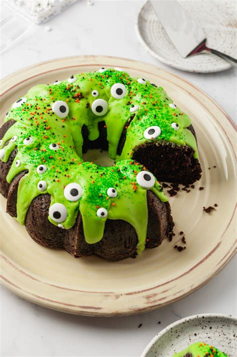 Halloween Cake Idea | Made It. Ate It. Loved It.