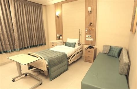 Apollo Hospitals, Mumbai - Doctor List, Address, Appointment | Vaidam.com