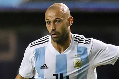 Argentina must rise to Messi's standards, says Mascherano - myKhel